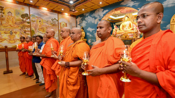শ্রীলঙ্কায় বৌদ্ধধর্মাবলম্বী ৭৪%