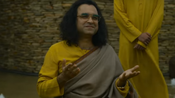 চিত্রনাট্যের ফাঁকফোকড় দেখে দর্শকদের মনে অনেক প্রশ্ন দানা বাঁধছে
