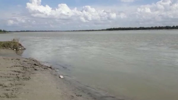 তোর্সা নদী বাঁধের ভাঙ্গন পরিদর্শন উত্তরবঙ্গ উন্নয়ন মন্ত্রী রবীন্দ্রনাথের তোর্সা নদী বাঁধের ভাঙ্গন পরিদর্শন উত্তরবঙ্গ উন্নয়ন মন্ত্রী রবীন্দ্রনাথের