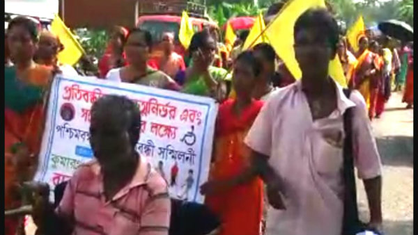 ১১ দফা দাবি নিয়ে বিডিওর কাছে দ্বারস্থ প্রতিবন্ধীরা ১১ দফা দাবি নিয়ে বিডিওর কাছে দ্বারস্থ প্রতিবন্ধীরা