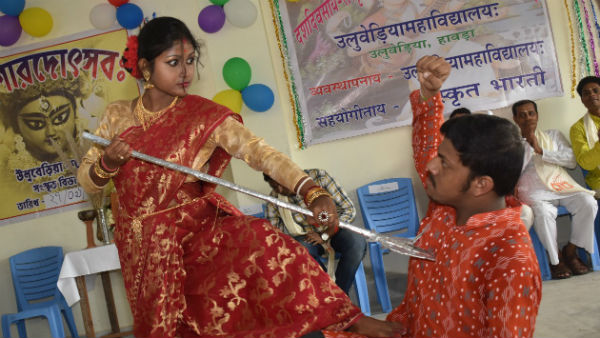 প্রাক-শারদোৎসবে ‘ভাষা-বন্দনা’, উলুবেড়িয়া মহাবিদ্যালয়ের দেবীপক্ষ-বরণ সংস্কৃতময় প্রাক-শারদোৎসবে ‘ভাষা-বন্দনা’, উলুবেড়িয়া মহাবিদ্যালয়ের দেবীপক্ষ-বরণ সংস্কৃতময়