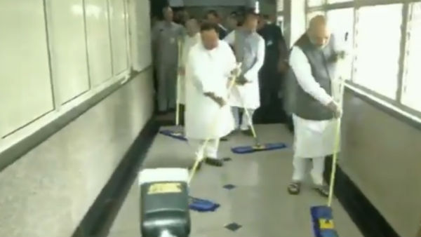 মোদীর জন্মদিনে এইমস হাসপাতালে অন্য মেজাজে কেন্দ্রীয় স্বরাষ্ট্রমন্ত্রী অমিত শাহ মোদীর জন্মদিনে এইমস হাসপাতালে অন্য মেজাজে কেন্দ্রীয় স্বরাষ্ট্রমন্ত্রী অমিত শাহ