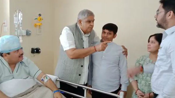 বাংলায় হিংসা দেখে কষ্ট হচ্ছে, অর্জুনকে হাসপাতালে দেখতে গিয়ে প্রতিক্রিয়া রাজ্যপালের বাংলায় হিংসা দেখে কষ্ট হচ্ছে, অর্জুনকে হাসপাতালে দেখতে গিয়ে প্রতিক্রিয়া রাজ্যপালের