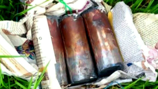 ফালাকাটায় সকেট বোমা সহ তিন জন গ্রেফতার ফালাকাটায় সকেট বোমা সহ তিন জন গ্রেফতার