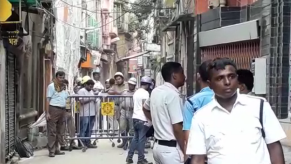 ভূমিকম্পকেও হার মানাবে এই বীভৎস ঝাঁকুনি, হুড়মুড়িয়ে ভাঙছে বাড়ি, এলাকায় ফাটল ভূমিকম্পকেও হার মানাবে এই বীভৎস ঝাঁকুনি, হুড়মুড়িয়ে ভাঙছে বাড়ি, এলাকায় ফাটল