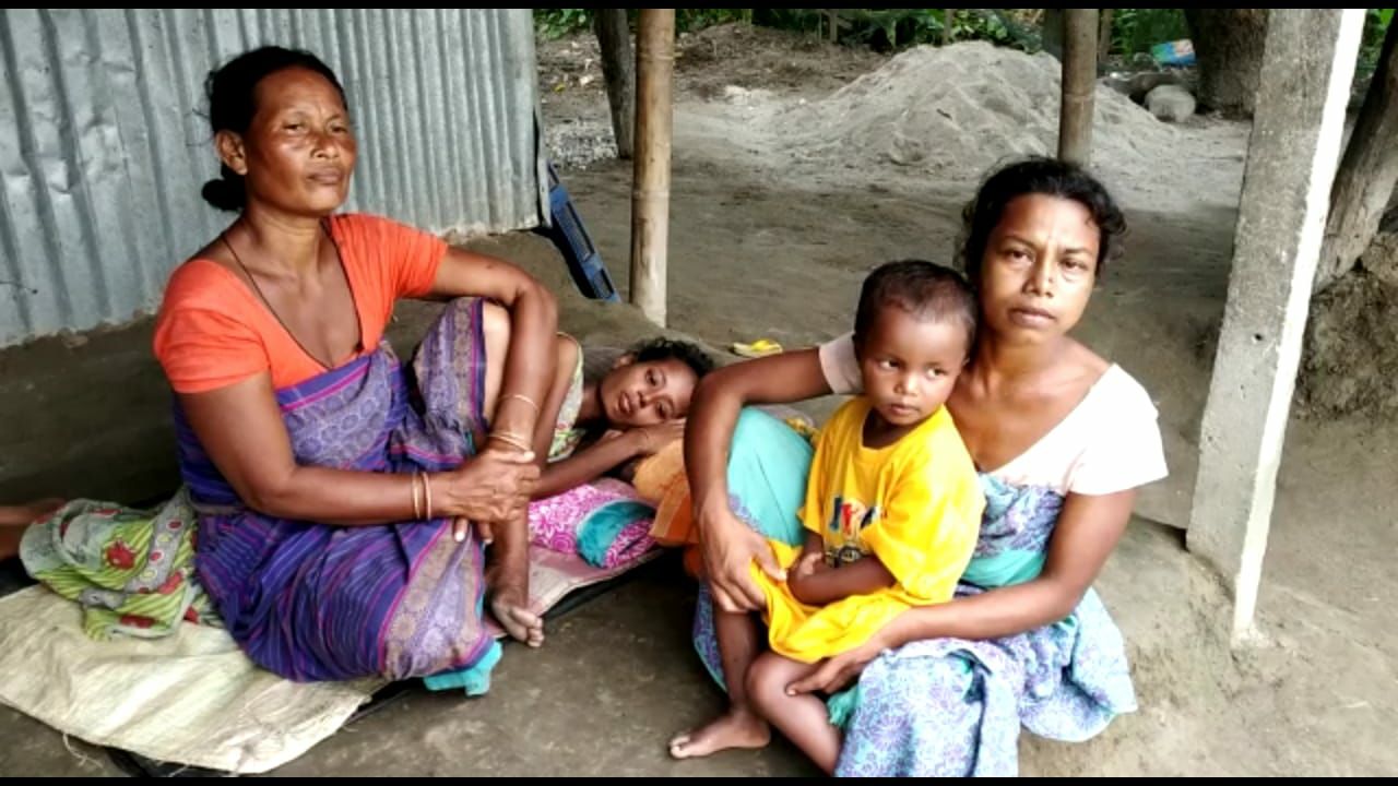 পুজোর আগে আলিপুরদুয়ারে দুঃস্থদের নতুন জামাকাপড় প্রদান স্বেচ্ছাসেবী সংস্থার পুজোর আগে আলিপুরদুয়ারে দুঃস্থদের নতুন জামাকাপড় প্রদান স্বেচ্ছাসেবী সংস্থার