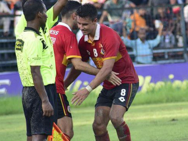 চার গোলের হাড্ডহাড্ডি দ্বিতীয়ার্ধ