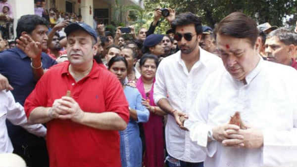 ২০১৯ গণেশ চতুর্থী: কেন কাপুরদের আরকে স্টুডিওতে এবছর বন্ধ পুজো ! ২০১৯ গণেশ চতুর্থী: কেন কাপুরদের আরকে স্টুডিওতে এবছর বন্ধ পুজো !