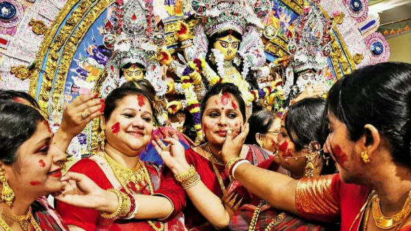 পুজোর বৈশিষ্ট্য