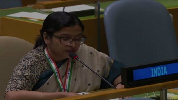 মানবাধিকার নিয়ে লেকচার মানায় না পাকিস্তানের,রাষ্ট্রপুঞ্জের মঞ্চে ফের গর্জে উঠল ভারত মানবাধিকার নিয়ে লেকচার মানায় না পাকিস্তানের,রাষ্ট্রপুঞ্জের মঞ্চে ফের গর্জে উঠল ভারত