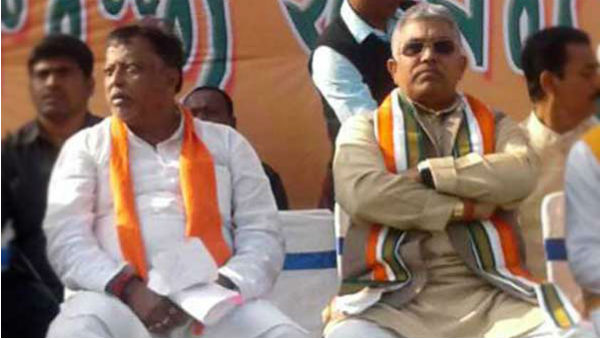 ‘ড্যামেজ কন্ট্রোল' করতে