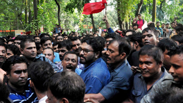 কী ঘটেছিল যাদবপুরে?