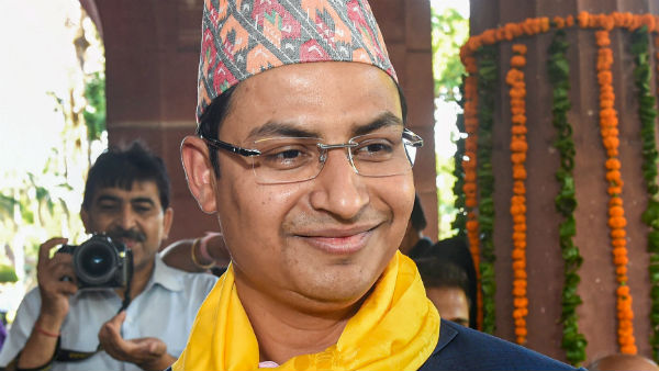 জন বার্লা, রাজু বিস্তা, শ্রম মন্ত্রক