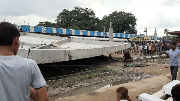 ফের নির্মীয়মান শেড ভেঙে বিপত্তি, শালিমারে দুর্ঘটনায় মৃত্যু ১ কর্মীর, আহত ৫ ফের নির্মীয়মান শেড ভেঙে বিপত্তি, শালিমারে দুর্ঘটনায় মৃত্যু ১ কর্মীর, আহত ৫