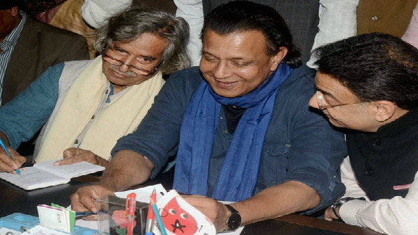 রাজ্যসভা থেকে পদত্যাগ ২০১৭-তে