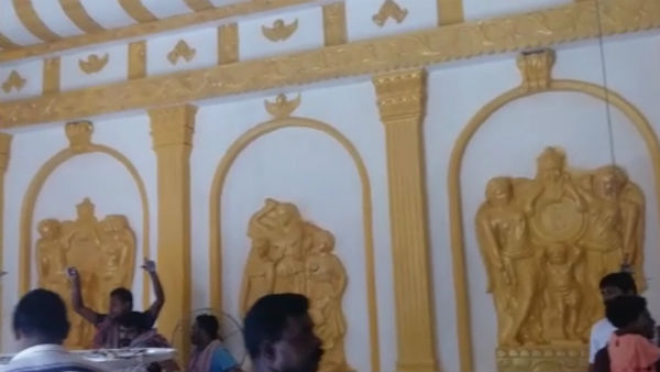 দুর্গাপুজো ২০১৯ : বাকিংহ্যাম প্যালেস দেখতে হলে লন্ডন নয়, চলে আসুন বারাসতের রথতলায় দুর্গাপুজো ২০১৯ : বাকিংহ্যাম প্যালেস দেখতে হলে লন্ডন নয়, চলে আসুন বারাসতের রথতলায়
