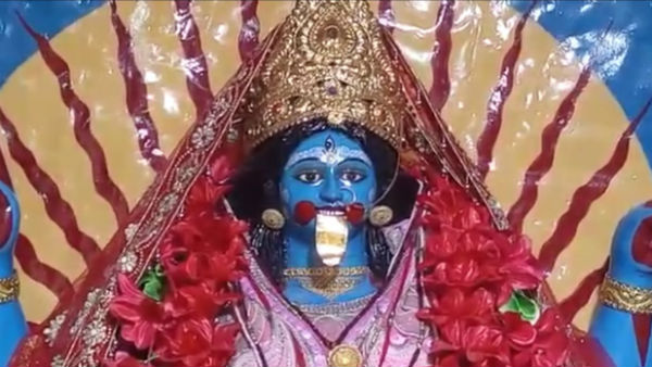 সাজছে কালিয়াগঞ্জের বয়রা কালী সাজছে কালিয়াগঞ্জের বয়রা কালী