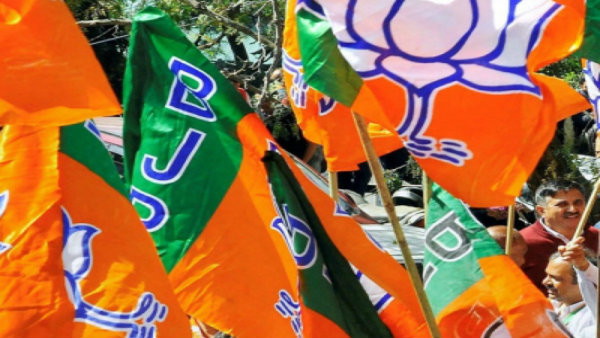 মহারাষ্ট্রে নির্বাচনেও পাকিস্তানের নাম! বিজেপিকে ভোট দেওয়ার অর্থ বুঝিয়ে দিলেন উপ মুখ্যমন্ত্রী মহারাষ্ট্রে নির্বাচনেও পাকিস্তানের নাম! বিজেপিকে ভোট দেওয়ার অর্থ বুঝিয়ে দিলেন উপ মুখ্যমন্ত্রী