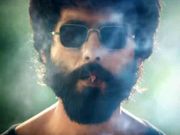 কবীর সিং দেখার পর গার্লফ্রেন্ডকে খুন করেন টিকটক স্টার! প্রতিক্রিয়ায় যা বললেন ফিল্ম-পরিচালক কবীর সিং দেখার পর গার্লফ্রেন্ডকে খুন করেন টিকটক স্টার! প্রতিক্রিয়ায় যা বললেন ফিল্ম-পরিচালক