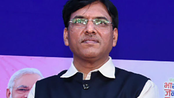 জাহাজমন্ত্রী কলকাতায়, স্থির হবে মোদীর সফরসূচি