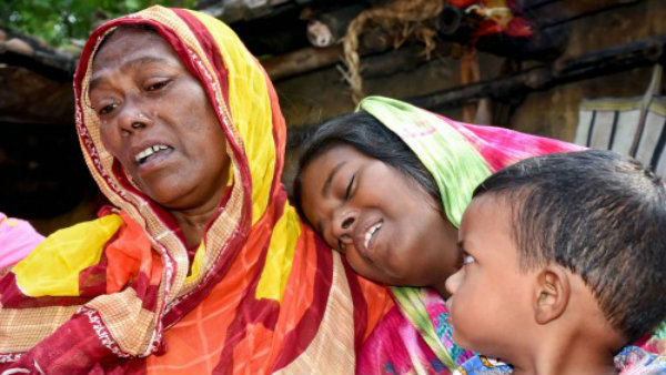 সেনার ইনফর্মার বলে সন্দেহ