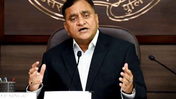 আততায়ীদের হাতে থাকা মিষ্টির বাক্স গুজরাটের