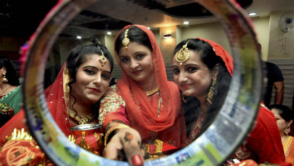 করবা চৌথ আর বিজৌয়ের কাহিনি