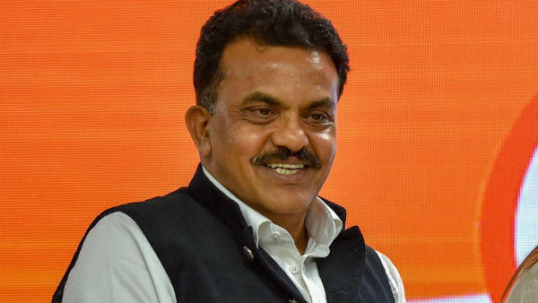 নির্বাচনী প্রচার থেকে দূরে থাকার ঘোষণা নিরূপমের