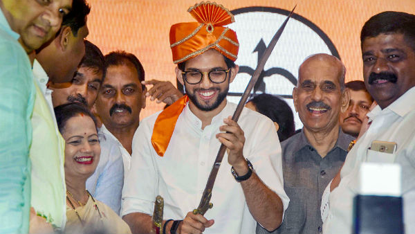 প্রেশার গেম ও ঠাকরে পরিবার ঘিরে আবেগ
