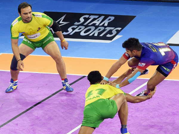 প্রো কবাডির হাড্ডাহাড্ডি ম্যাচে তামিল থালাইভাসকে হারাল ইউ মুম্বা প্রো কবাডির হাড্ডাহাড্ডি ম্যাচে তামিল থালাইভাসকে হারাল ইউ মুম্বা