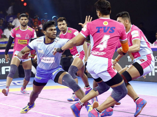 প্রো কবাডিতে তেলেগুকে হারাল গুজরাত, জয়পুরের বিরুদ্ধে তামিলের জয় প্রো কবাডিতে তেলেগুকে হারাল গুজরাত, জয়পুরের বিরুদ্ধে তামিলের জয়