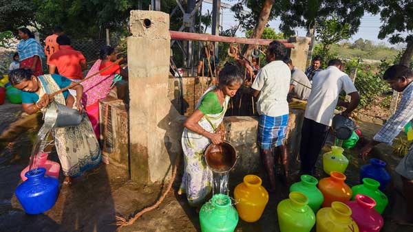 মুম্বইয়ে কূয়া থেকে চুরি গেল প্রায় ৭৩ কোটি টাকার জল মুম্বইয়ে কূয়া থেকে চুরি গেল প্রায় ৭৩ কোটি টাকার জল
