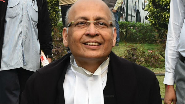 রায়কে স্বাগত জানান আইনজীবী সিংভি