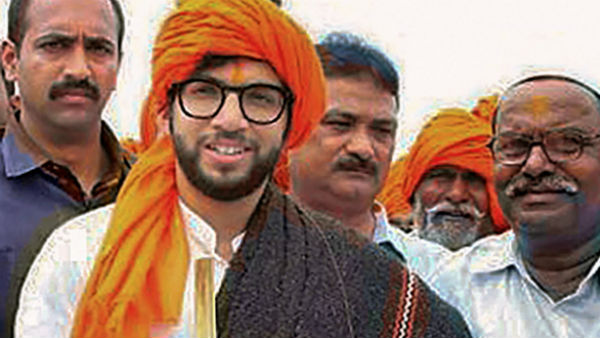 মহারাষ্ট্রে সত্যি হতে চলেছে শিবসেনার পোস্টারই