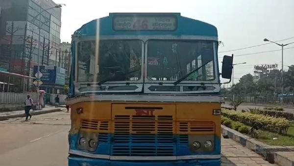 ফের বাসের রেষারেষির জেরে দুর্ঘটনা, গুরুতর জখম ৪ ফের বাসের রেষারেষির জেরে দুর্ঘটনা, গুরুতর জখম ৪