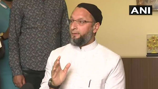 মমতাকে উদ্দেশ্য করে টুইট ওয়েইসির