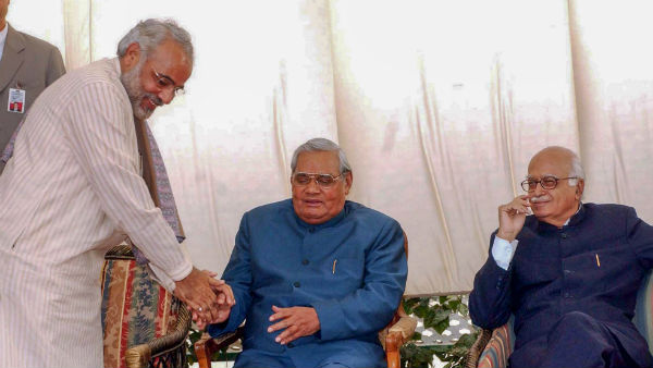 উপ-প্রধানমন্ত্রী হন আডবাণী