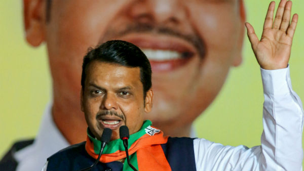 'মুখ্যমন্ত্রী পদে শীঘ্রই ফিরছেন দেবেন্দ্র ফড়নবিশ'