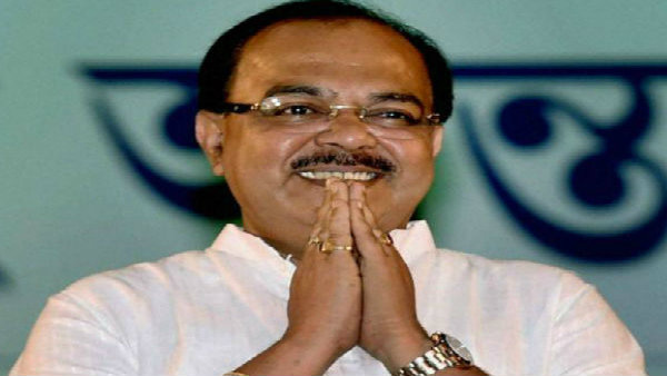 শোভনের পরে তৃণমূলের ১৪ জন বিধায়ক দল ছেড়েছেন
