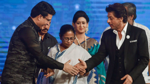 শাহরুখ আর সৌরভ- একই বৃন্তে দুটি কুসুম, প্রশংসায় মমতা শাহরুখ আর সৌরভ- একই বৃন্তে দুটি কুসুম, প্রশংসায় মমতা