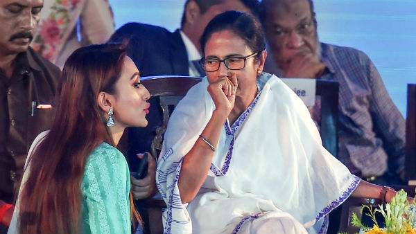 মমতার বাংলায় অনুন্নয়নের ছবি! তৃণমূল সাংসদের চিঠি ফিরহাদকে মমতার বাংলায় অনুন্নয়নের ছবি! তৃণমূল সাংসদের চিঠি ফিরহাদকে