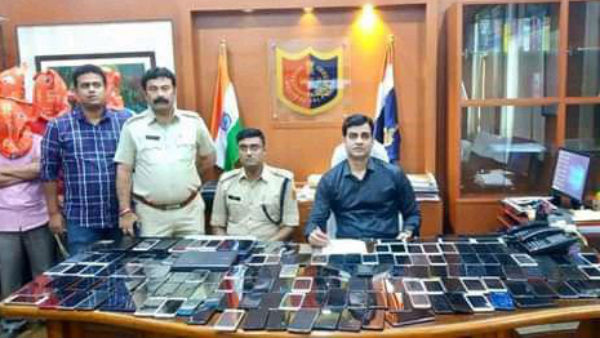 মোবাইল চুরি চক্রের সাতজন গ্রেফতার, উদ্ধার ১৪০টি মোবাইল মোবাইল চুরি চক্রের সাতজন গ্রেফতার, উদ্ধার ১৪০টি মোবাইল