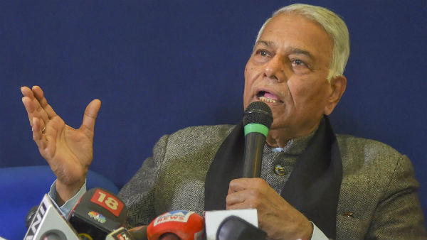 দ্রৌপদী মুর্মুকে নিশানা যশবন্ত সিনহার