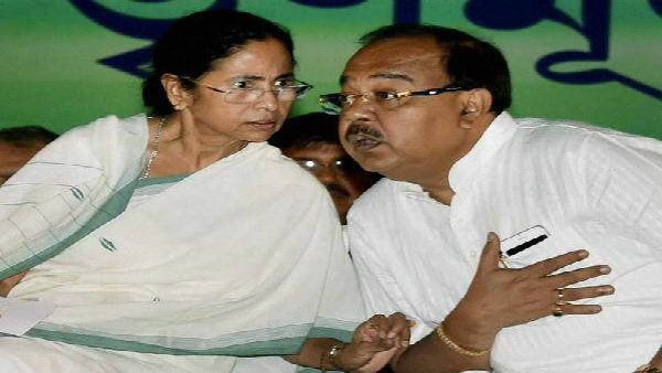 বৈশাখী আমন্ত্রণ জানিয়েছিলেন মমতাকেও