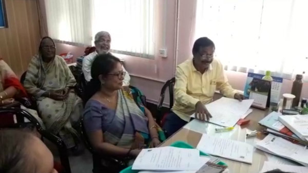 কালিয়াগঞ্জে বাম-কং জোট প্রার্থী জমা করলেন মনোনয়ন কালিয়াগঞ্জে বাম-কং জোট প্রার্থী জমা করলেন মনোনয়ন