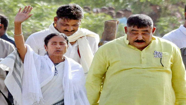 মমতা বন্দ্যোপাধ্যায়ের উন্নয়নের স্বার্থে ভোট