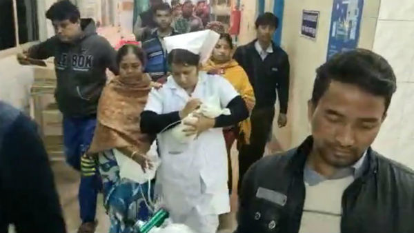 কালিয়াগঞ্জ হাসপাতালের নিকটে সদ্যোজাত কালিয়াগঞ্জ হাসপাতালের নিকটে সদ্যোজাত