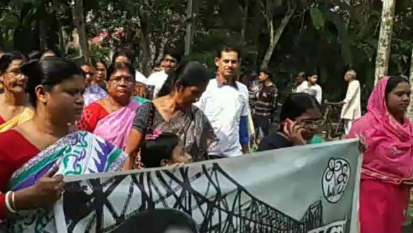রাজ্যজুড়ে এনআরসি প্রতিবাদে তাণ্ডব রুখতে পথে তৃণমূল রাজ্যজুড়ে এনআরসি প্রতিবাদে তাণ্ডব রুখতে পথে তৃণমূল