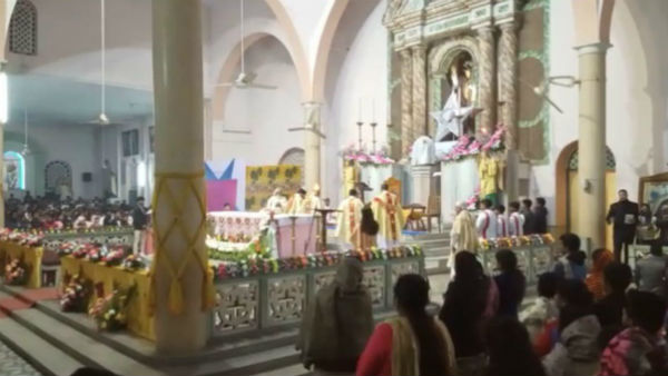 বড়দিনে প্রভু যীশুর কাছে চা বাগান খোলার প্রার্থনা কালচিনিতে বড়দিনে প্রভু যীশুর কাছে চা বাগান খোলার প্রার্থনা কালচিনিতে