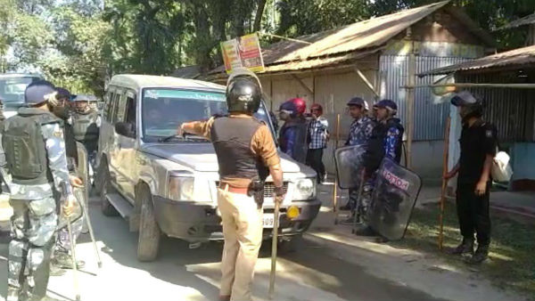 তৃণমূল-বিজেপি সংঘর্ষে উত্তপ্ত তুফানগঞ্জ তৃণমূল-বিজেপি সংঘর্ষে উত্তপ্ত তুফানগঞ্জ
